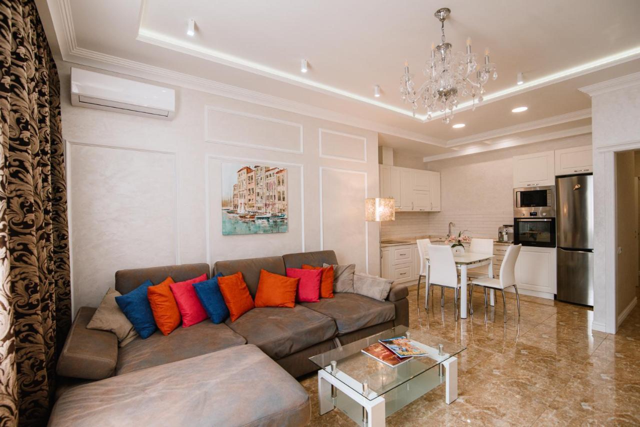 Luxury For Business & Pleasure Royal 2 Apartment Kyiv Exterior photo