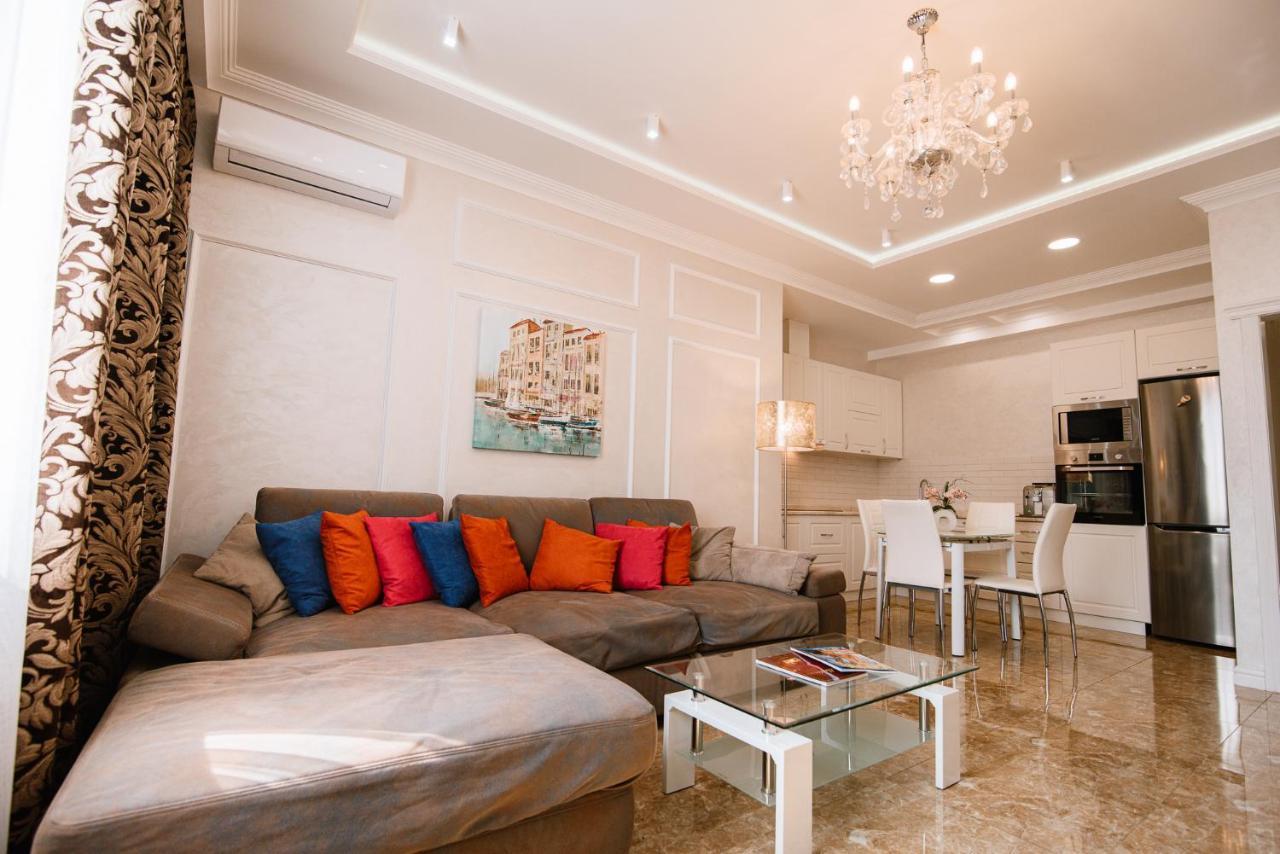 Luxury For Business & Pleasure Royal 2 Apartment Kyiv Exterior photo